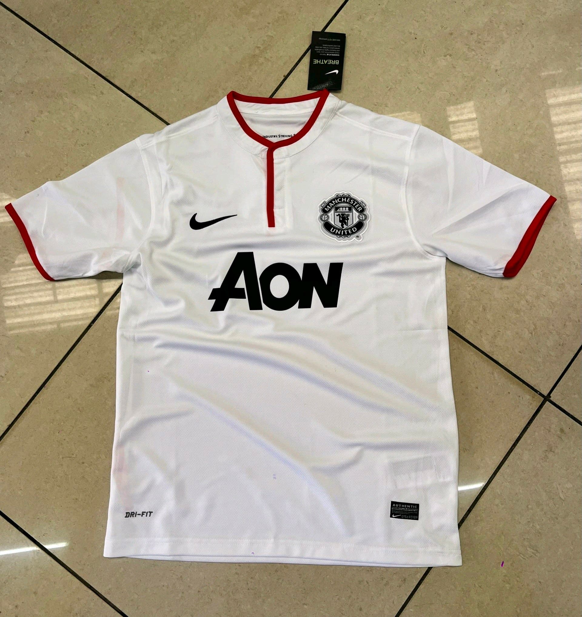 Retro Manchester United kit